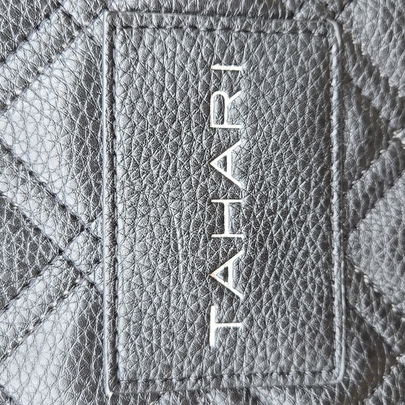 TAHARI. Black Quilted Tote Bag. Faux Leather. NWOT! - Picture 3 of 16
